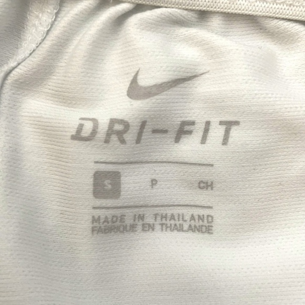 NIKE | Women’s White NIKE Athletic Shorts with Black Swoosh Logo Size Small - Picture 4 of 5